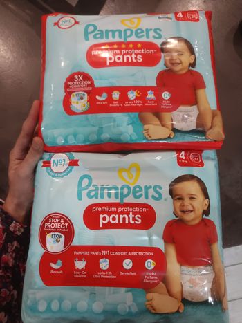 Lot de couches pampers