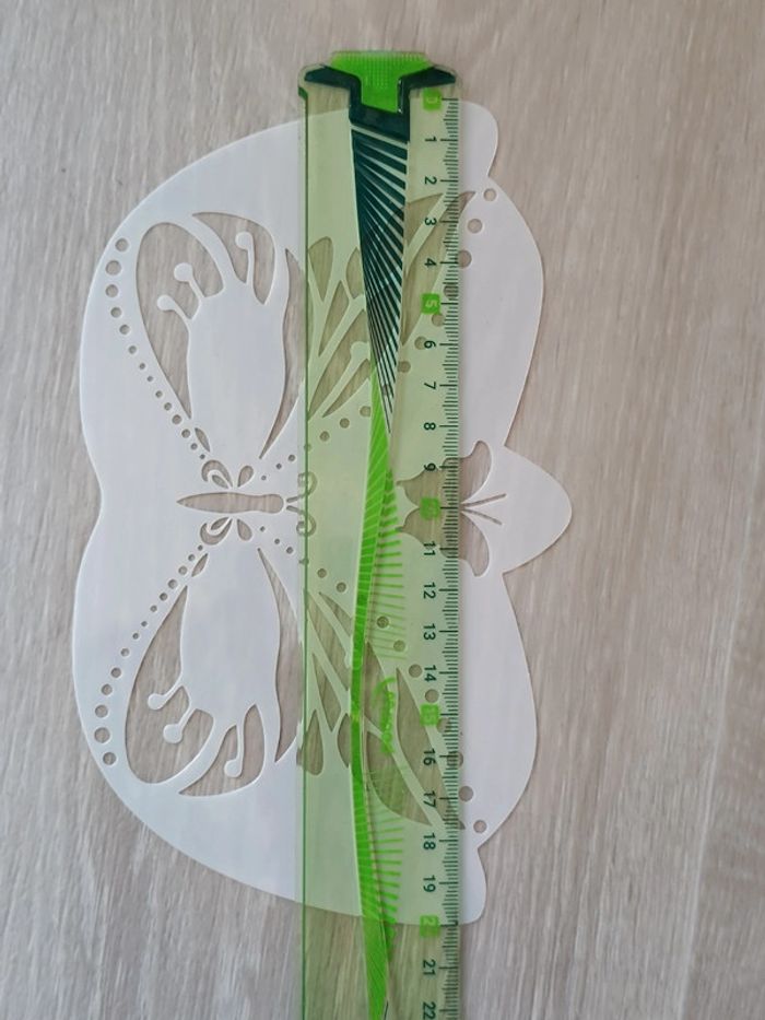 Masque pochoir enfant - photo numéro 2