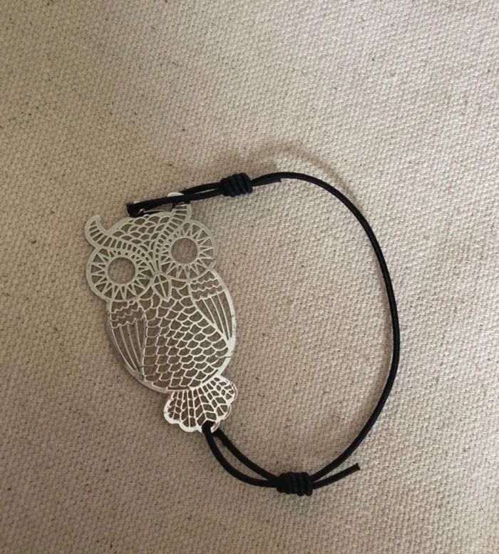 Très joli bracelet élastique hibou