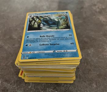 Lot 100 cartes Pokémon