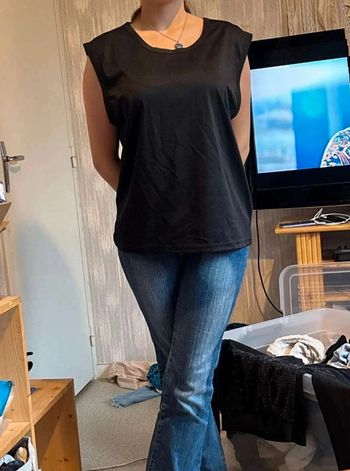 T  shirt taille  40/42