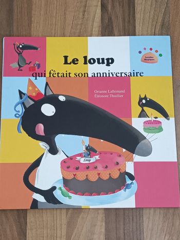 Livre Le Loup fêtait son anniversaire Auzou
