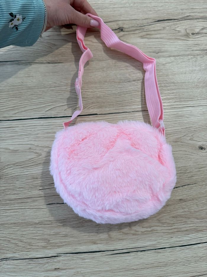 Petit sac pour enfant rose tout doux avec motif licorne à crinière à paillettes . - photo numéro 2