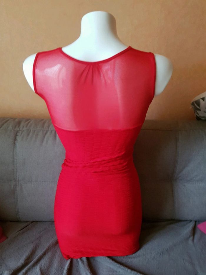 Robe moulante - photo numéro 3