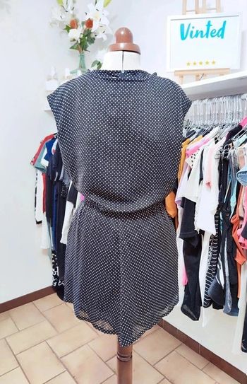 Très jolie combi short femme taille 40 👑