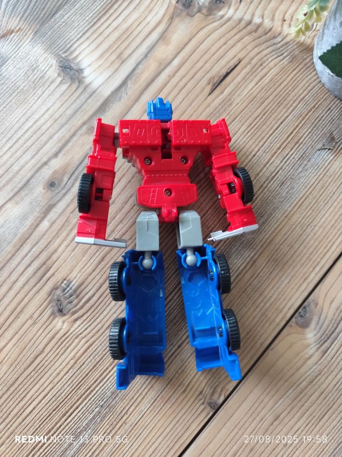 Transformers Optimus Prime - photo numéro 9