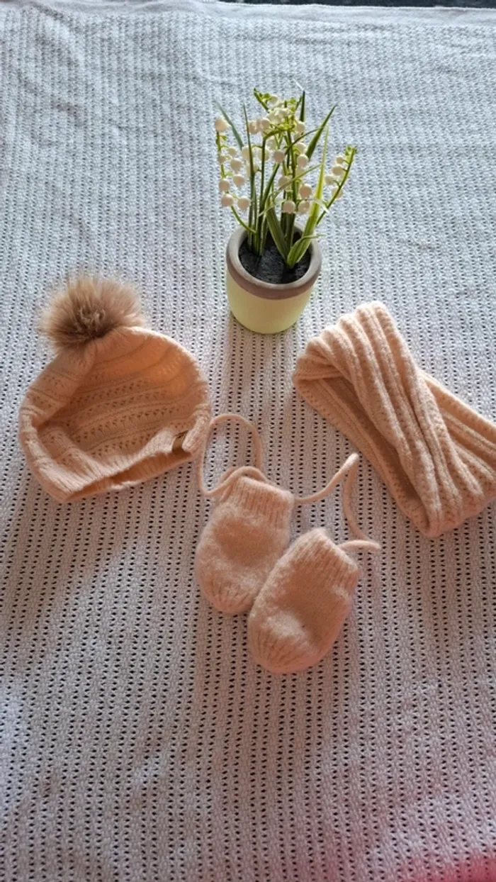 Ensemble Bonnet-Snood-Gants