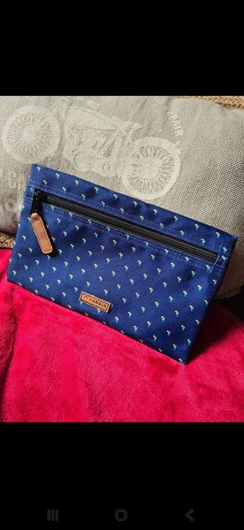 Pochette avant Cabaïa