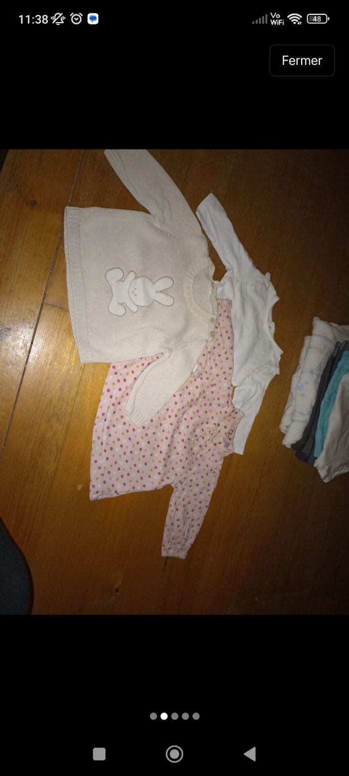 Lot vêtements 1 mois - photo numéro 2
