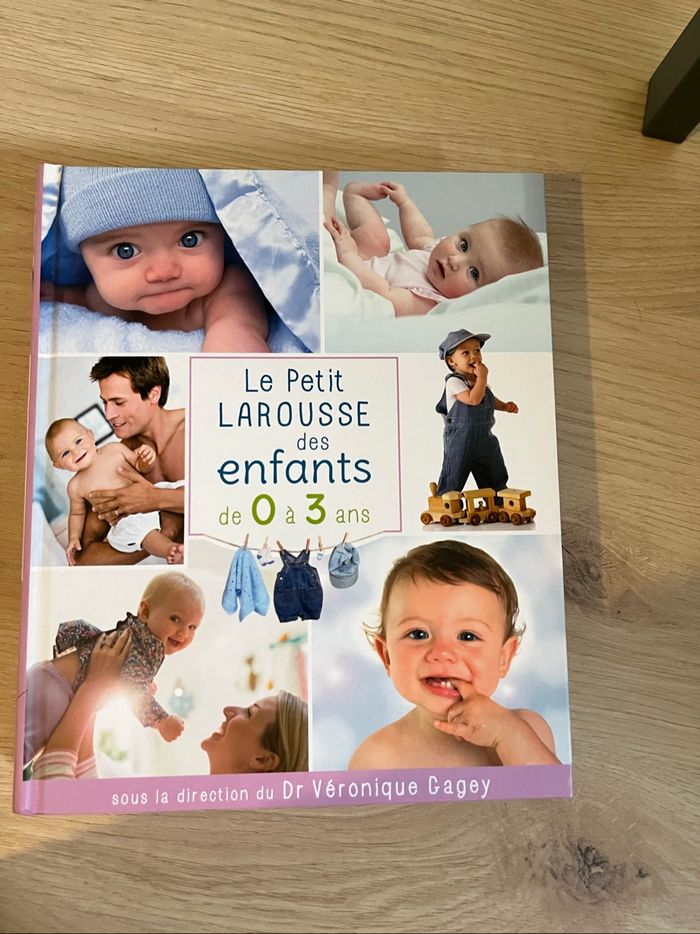 Le petit Larousse des enfants 0/3 ans