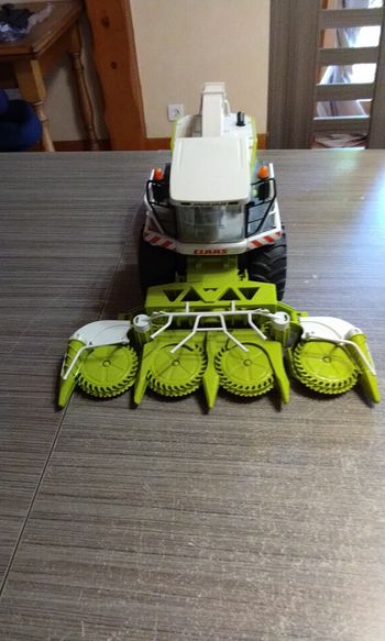 Tracteur moissonneuse