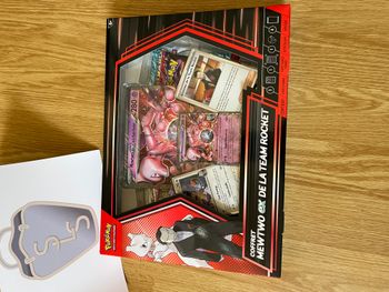 Coffret Pokémon, Mewtwo-ex de la Team Rocket, en français