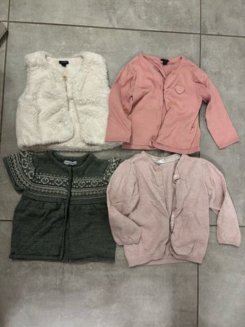 Lot de 7 gilets