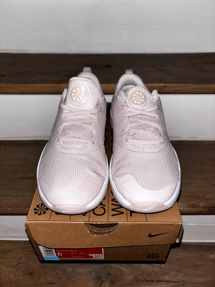 Basket Nike Original femme Neuf Dans L’emballage - photo numéro 4