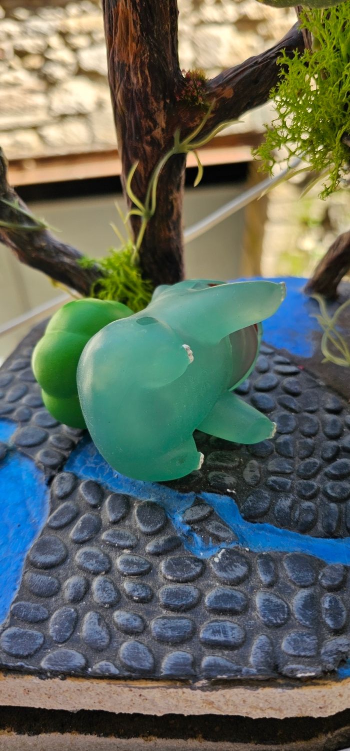 Super figurine Pokemon Nintendo Bulbizarre effet transparent - photo numéro 6