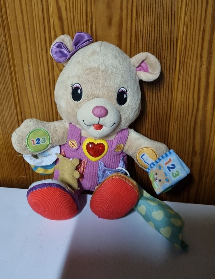peluche interactive vtech ourson Juliette 1 2 3 habille moi