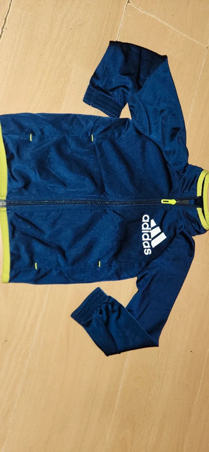 Survêtement adidas taille 3/4 ans - photo numéro 2