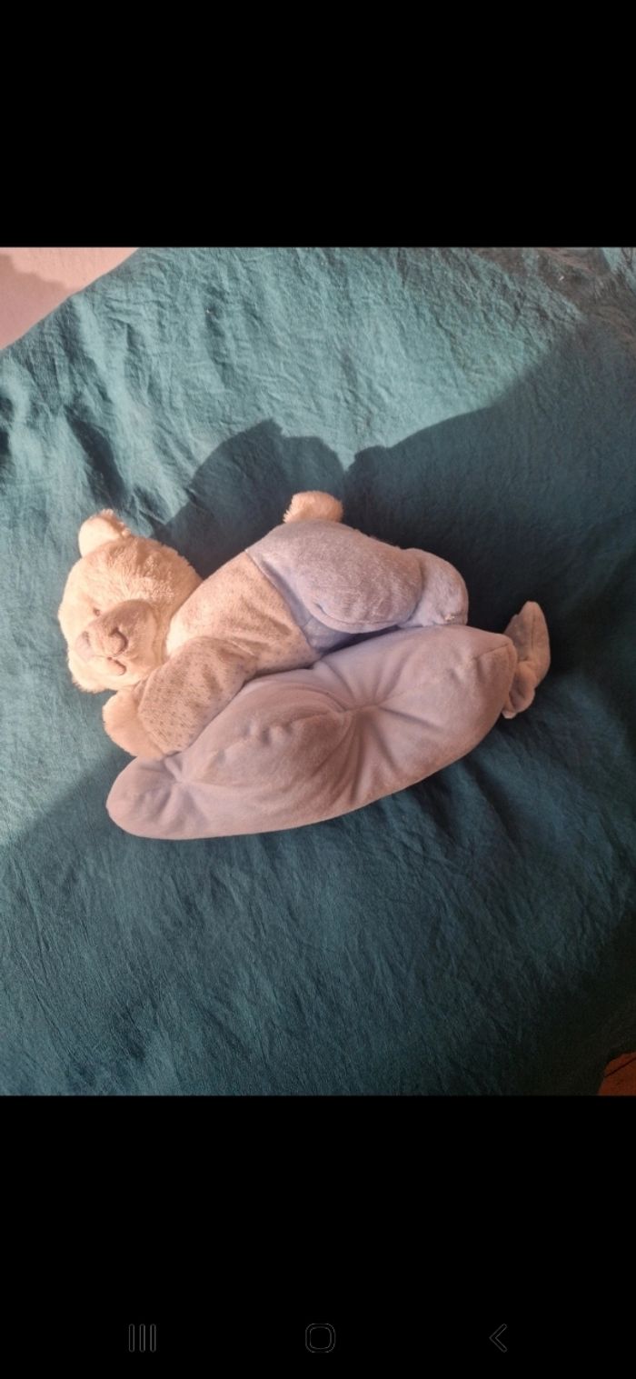 Lot de 2 peluches ourson celui sur le nuage fait de la musique. - photo numéro 3