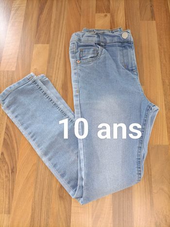 Jean bleu clair Lili Marelle 10 ans coeur rouge