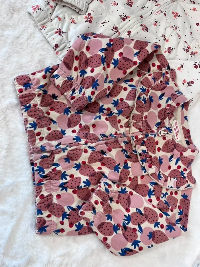 Lot 2 vestes taille 12 mois dpam - photo numéro 2