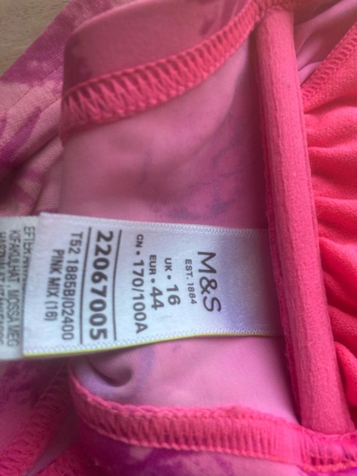 Maillot de bain rose Mark et Spenser T 44 - photo numéro 4