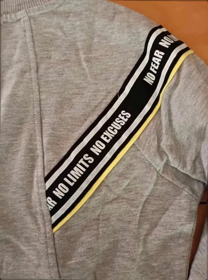 Sweat Liberto très  bon état  xs - photo numéro 7