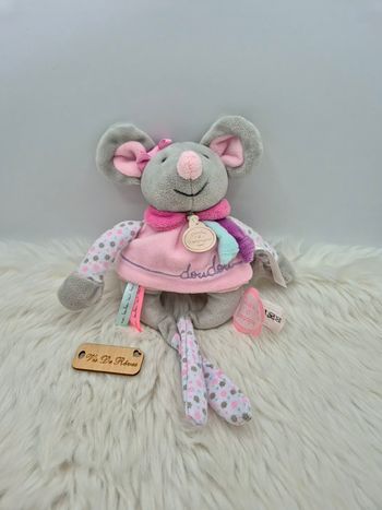 Doudou peluche hochet Souris Pearly DC2975 Doudou et Compagnie