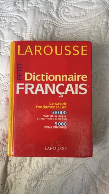 Petit dictionnaire Larousse
