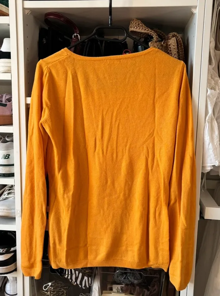 Pull col rond jaune orangé - photo numéro 2