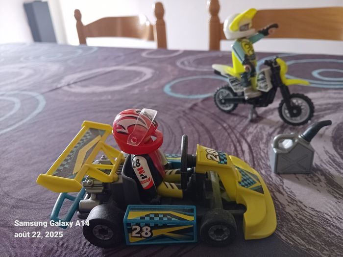 Voiture de course playmobil - photo numéro 4