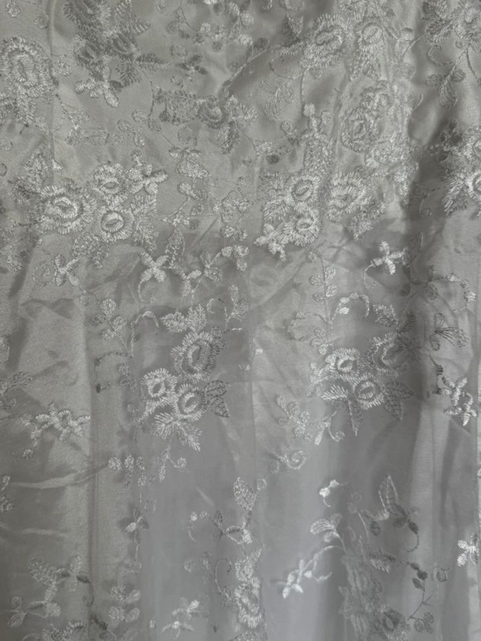 Robe de mariée - photo numéro 4