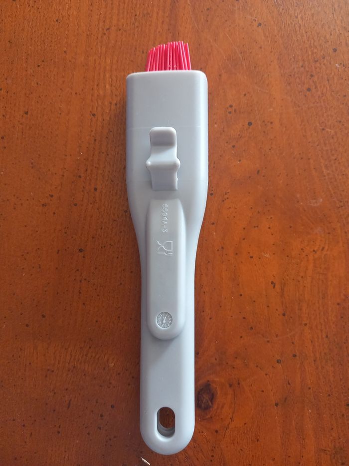 Pinceau tupperware - photo numéro 3