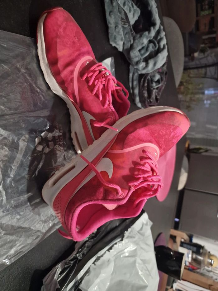 Basket nike air max thea