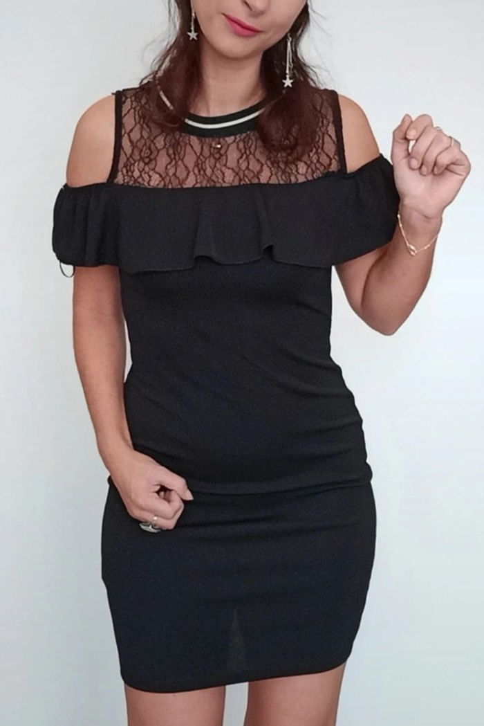 Robe noire moulante épaules nues taille 38 - photo numéro 6