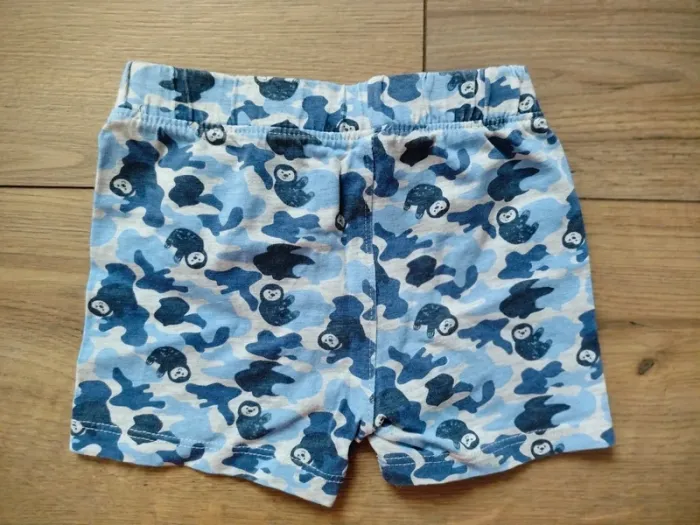 Lot 2 shorts 18 Mois - photo numéro 4