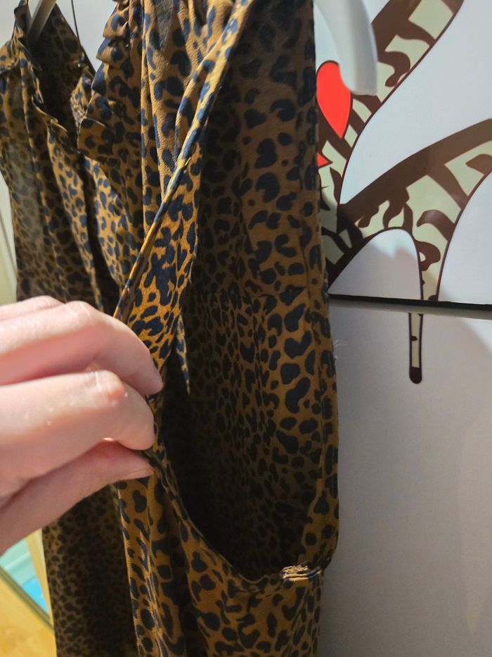 Blouse à imprimé léopard T.44/46 Kiabi - photo numéro 5