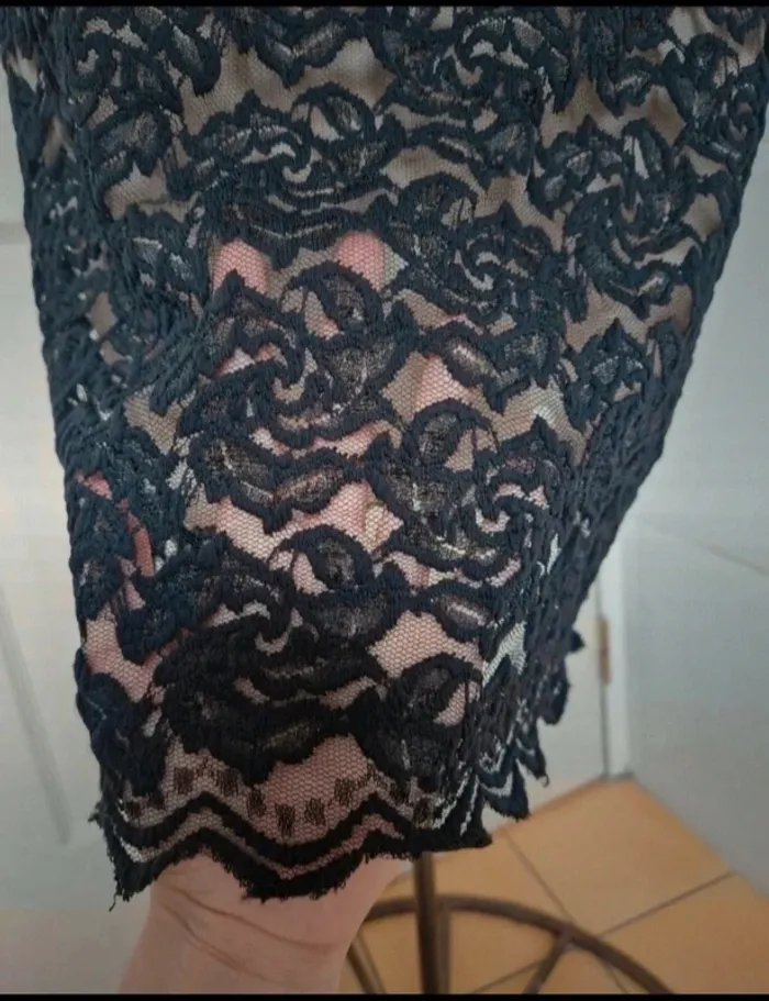 Jolie robe beige en transparence avec dentelle femme taille M/38 - photo numéro 7