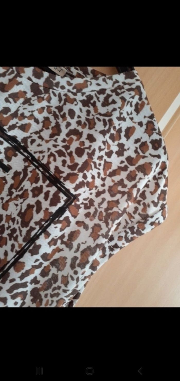 Joli tee shirt t xs léopard pull&bear peut s - photo numéro 3