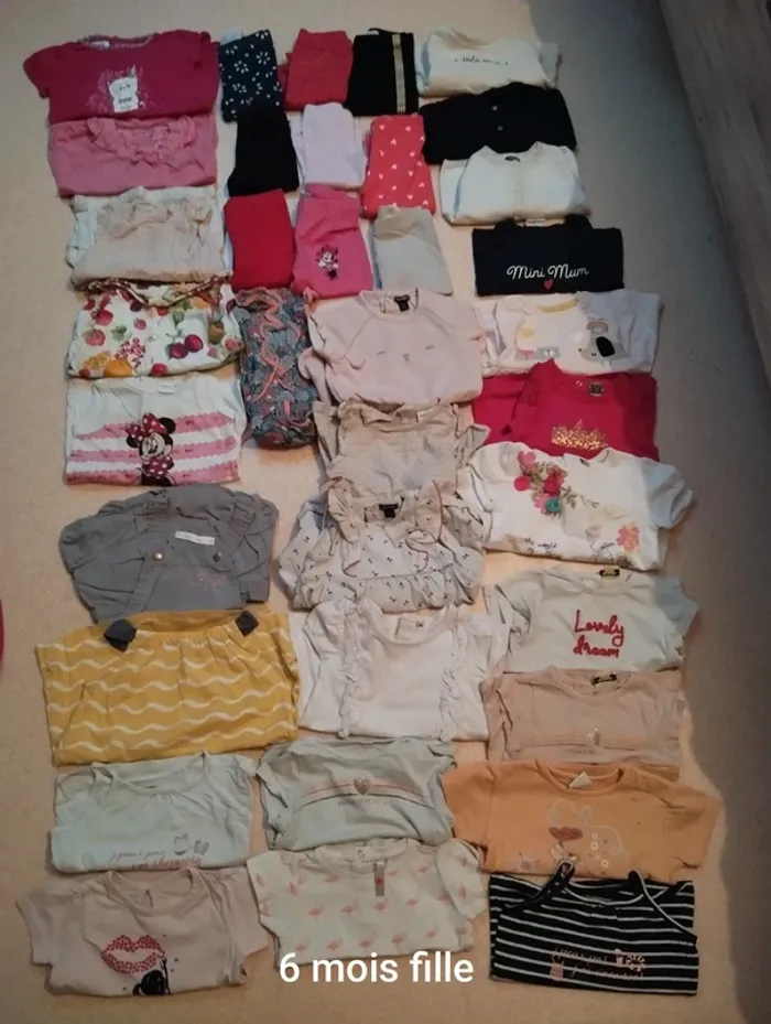 Lot fille 6 mois