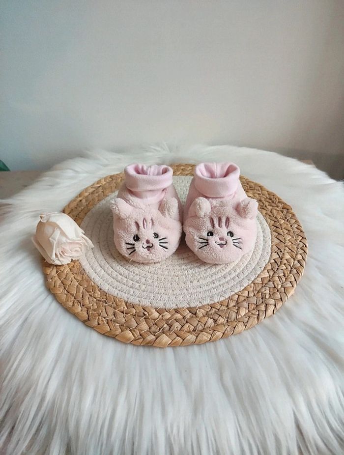 🌸 Jolis chaussons bébé 🌸 - photo numéro 3
