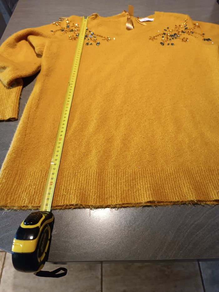 Pull orné de pierres - photo numéro 8