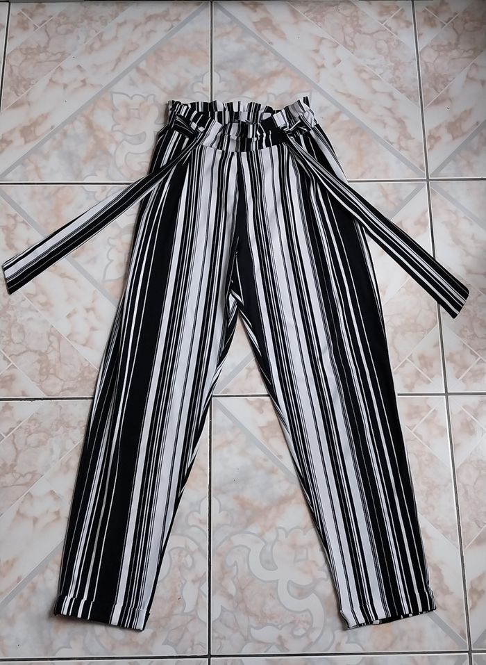 Pantalon fluide Jennyfer taille XS