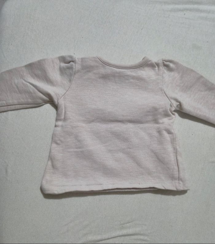 🎀 Pull Minnie bébé C&A – 68 cm (6 mois env.) - photo numéro 2
