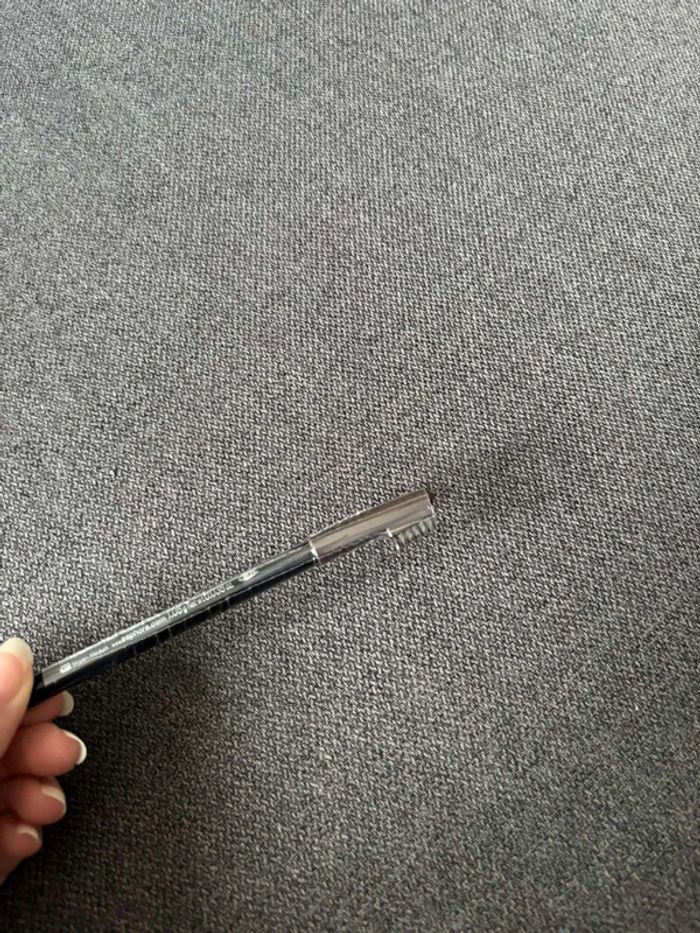 Crayon à sourcils longue tenue sephora. Neuf - photo numéro 2