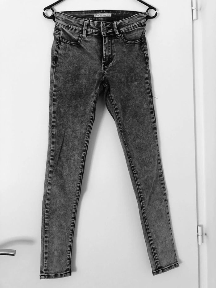 Jean skinny gris