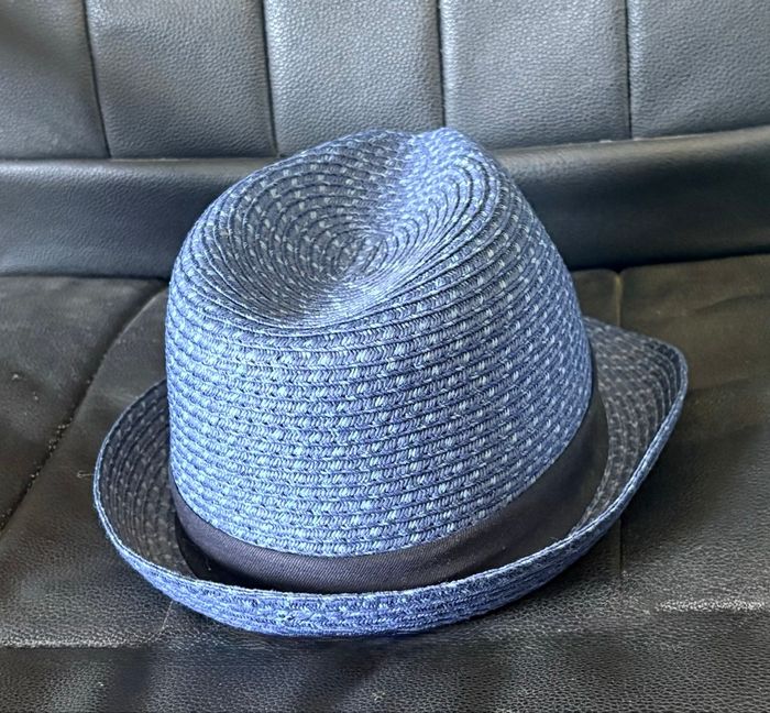 Chapeau bleu marine – Kiabi – 53/54 cm – TBE - photo numéro 3