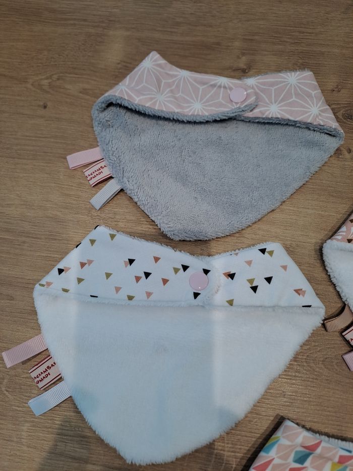 Bavoirs bandanas - photo numéro 4