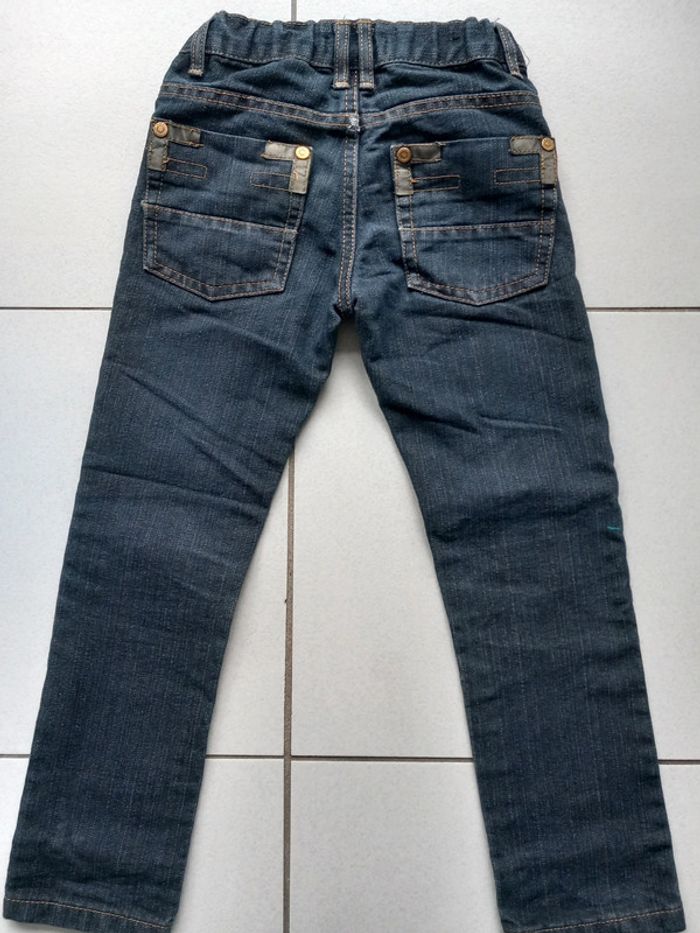 Jeans coupe droite légèrement slim 6 ans TBE - photo numéro 5