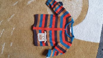 lot de 2 gilets Dpam 9 mois