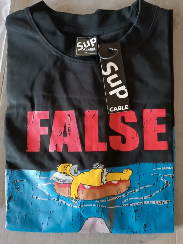 T-shirt Homer Simpson requin - photo numéro 3